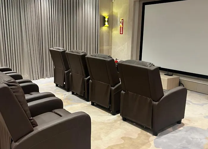 Aurora Escalades Residences 5* Manila