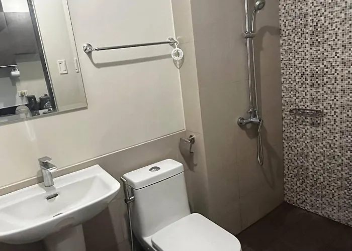 Aurora Escalades Residences 5* Manila